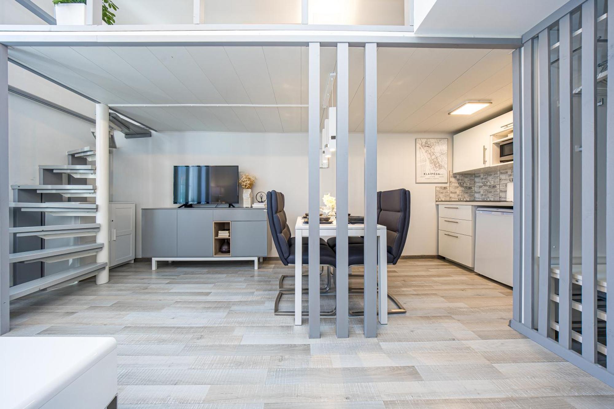 Loft Apartment In Klaipeda Oldtown Extérieur photo